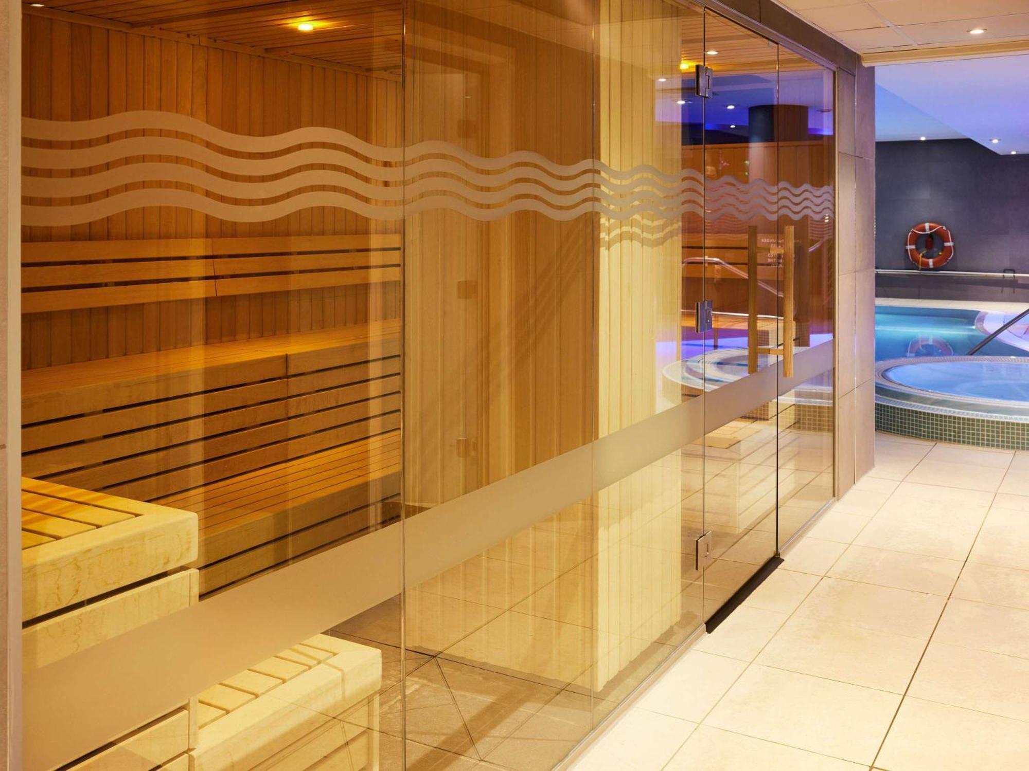 Novotel Edinburgh Centre Esterno foto